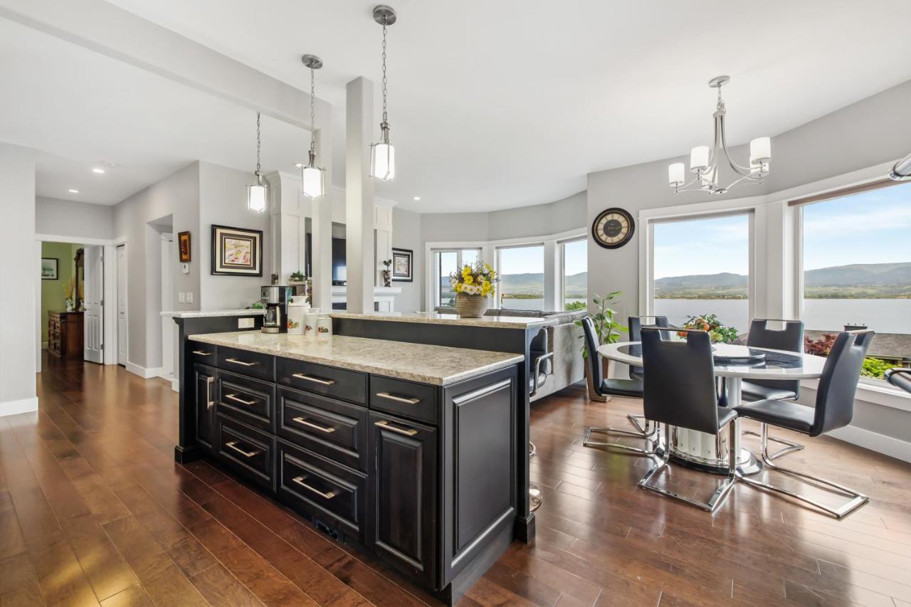 Casa Grande Lakeview House West Kelowna Buitenkant foto
